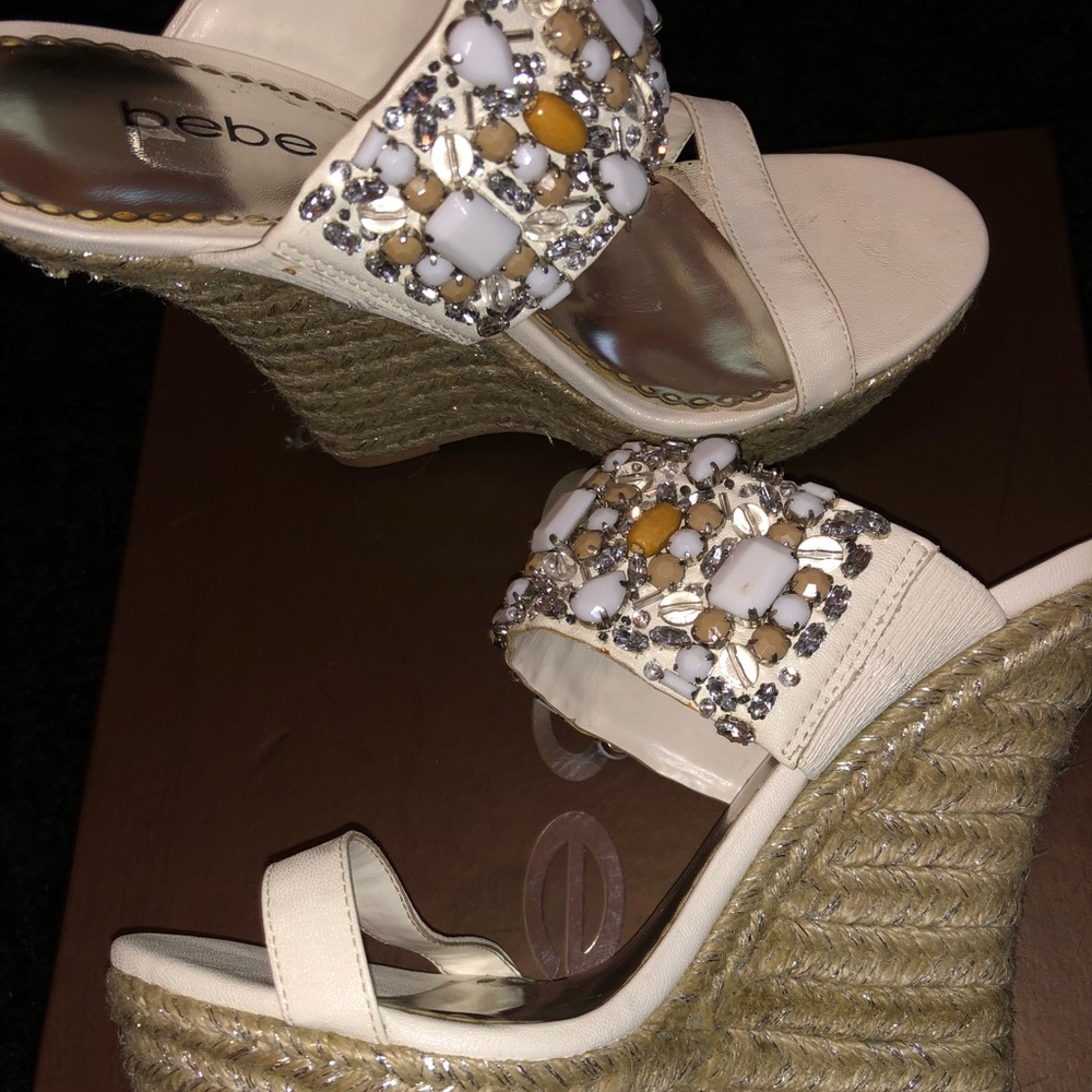 Shoes - Picture 4 of 4